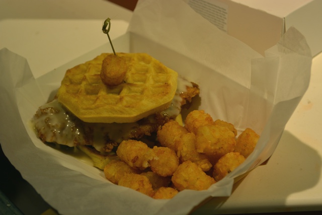 cletus' chicken shack chicken and waffles with maple mayo and tater tots universal orlando